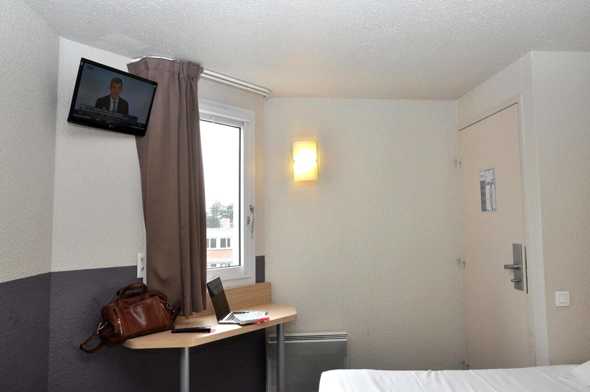 B Hotel Caen Mondeville Exterior foto